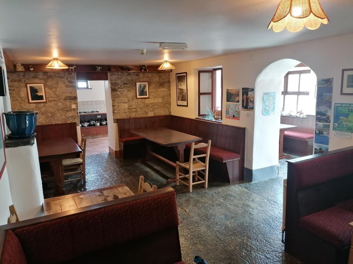 Aille River Tourist Hostel And Camping 杜林 外观 照片