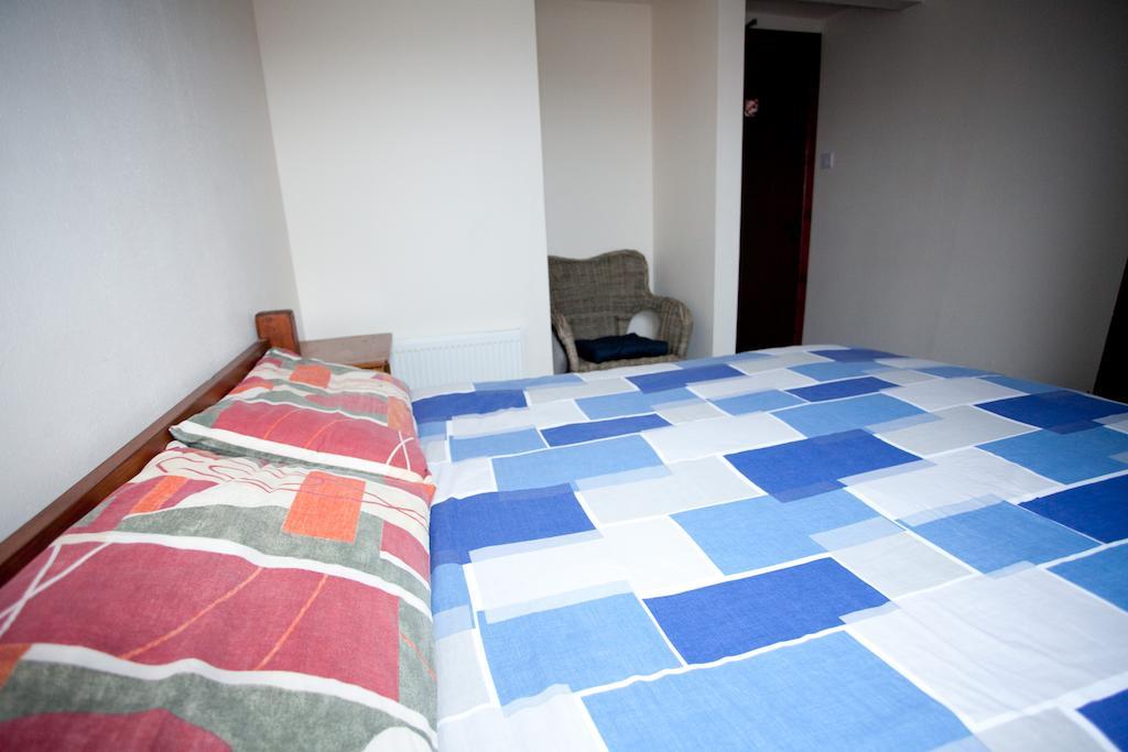Aille River Tourist Hostel And Camping 杜林 客房 照片